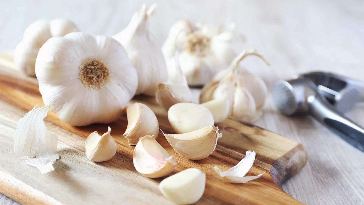 Here are eight ways garlic can benefit men's health